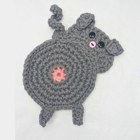 Hand Crafted Pig Butt Coasters Set of Four Crochet Peeking Piggy Table Mug Rug - Picture 7 of 11